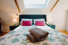 Beautiful 1 bedroom apartment close to the Harbour